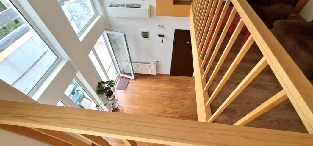 Duplex Apartment In The City Center Tbilisi Bagian luar foto