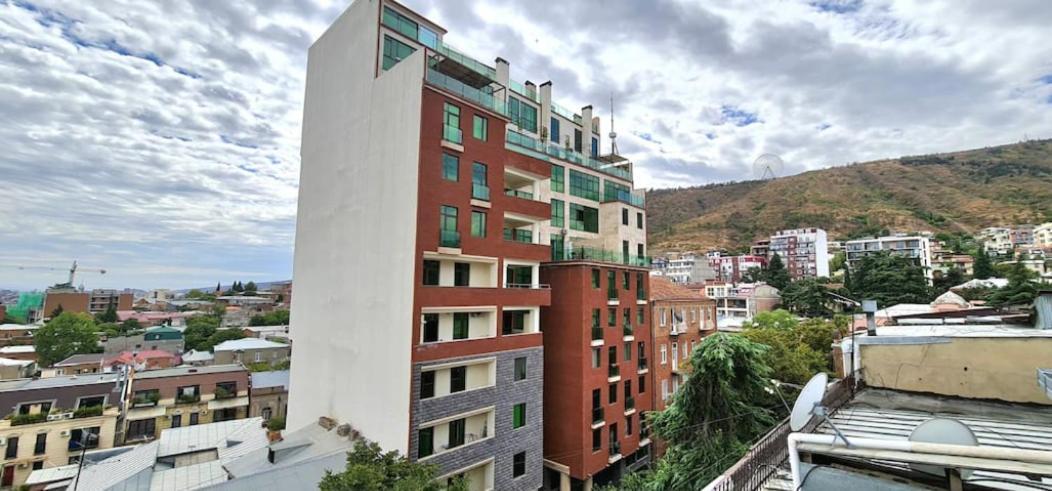 Duplex Apartment In The City Center Tbilisi Bagian luar foto